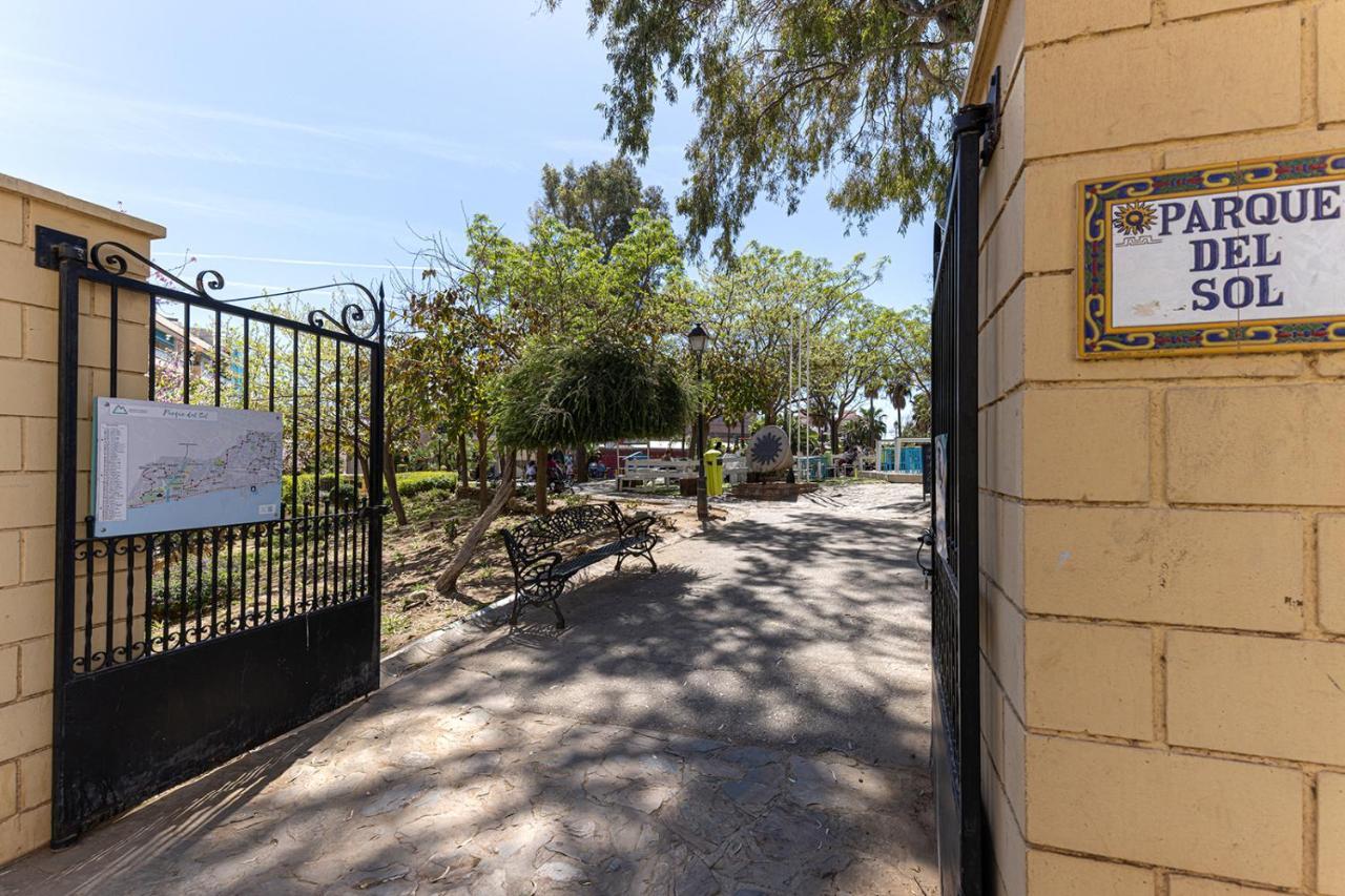 Top Floor Fuengirola Park Apartment With Parking ภายนอก รูปภาพ